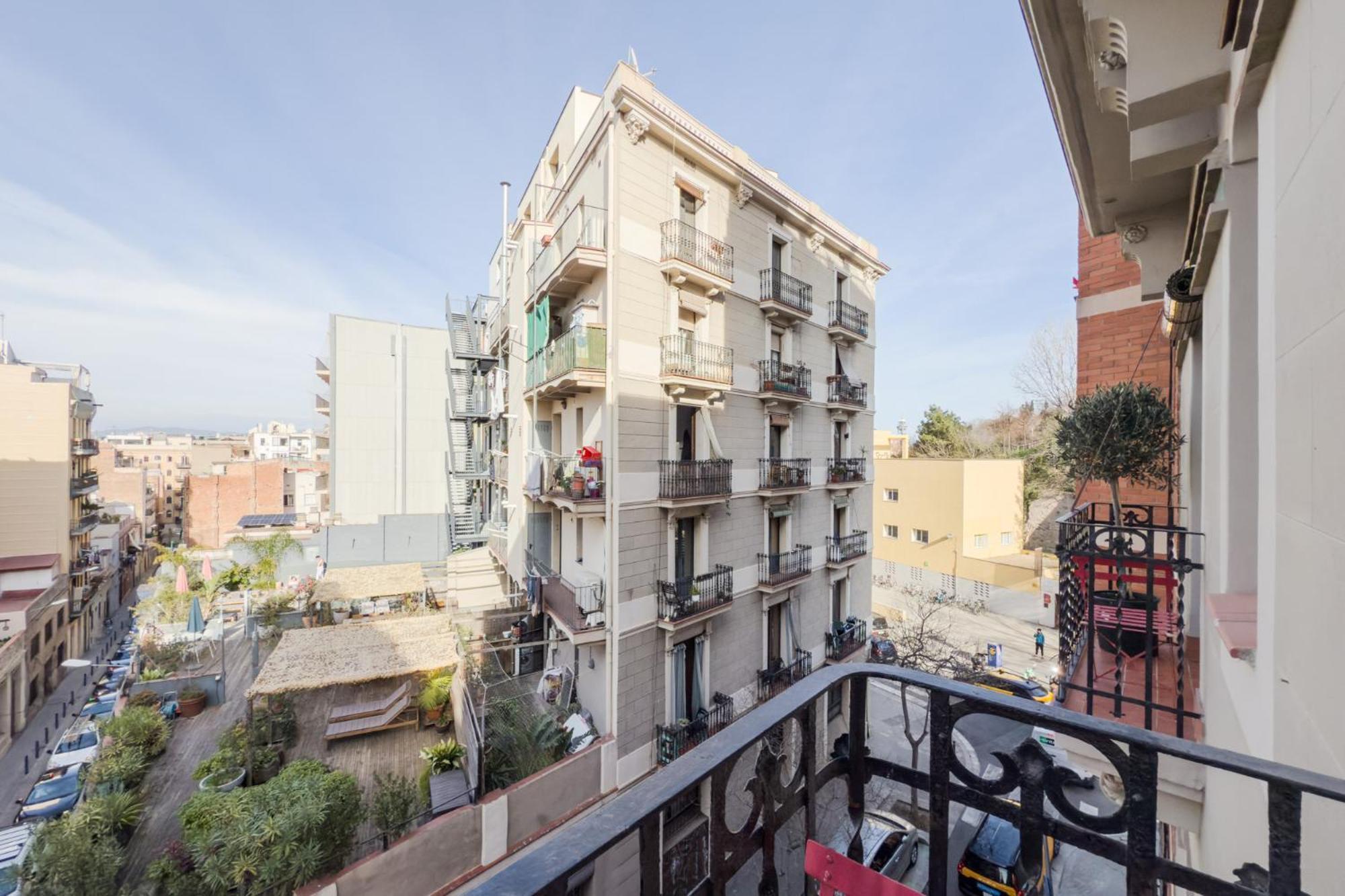 Magalhaes - Trad Flat In Poble Sec, Near Ramblas برشلونة المظهر الخارجي الصورة