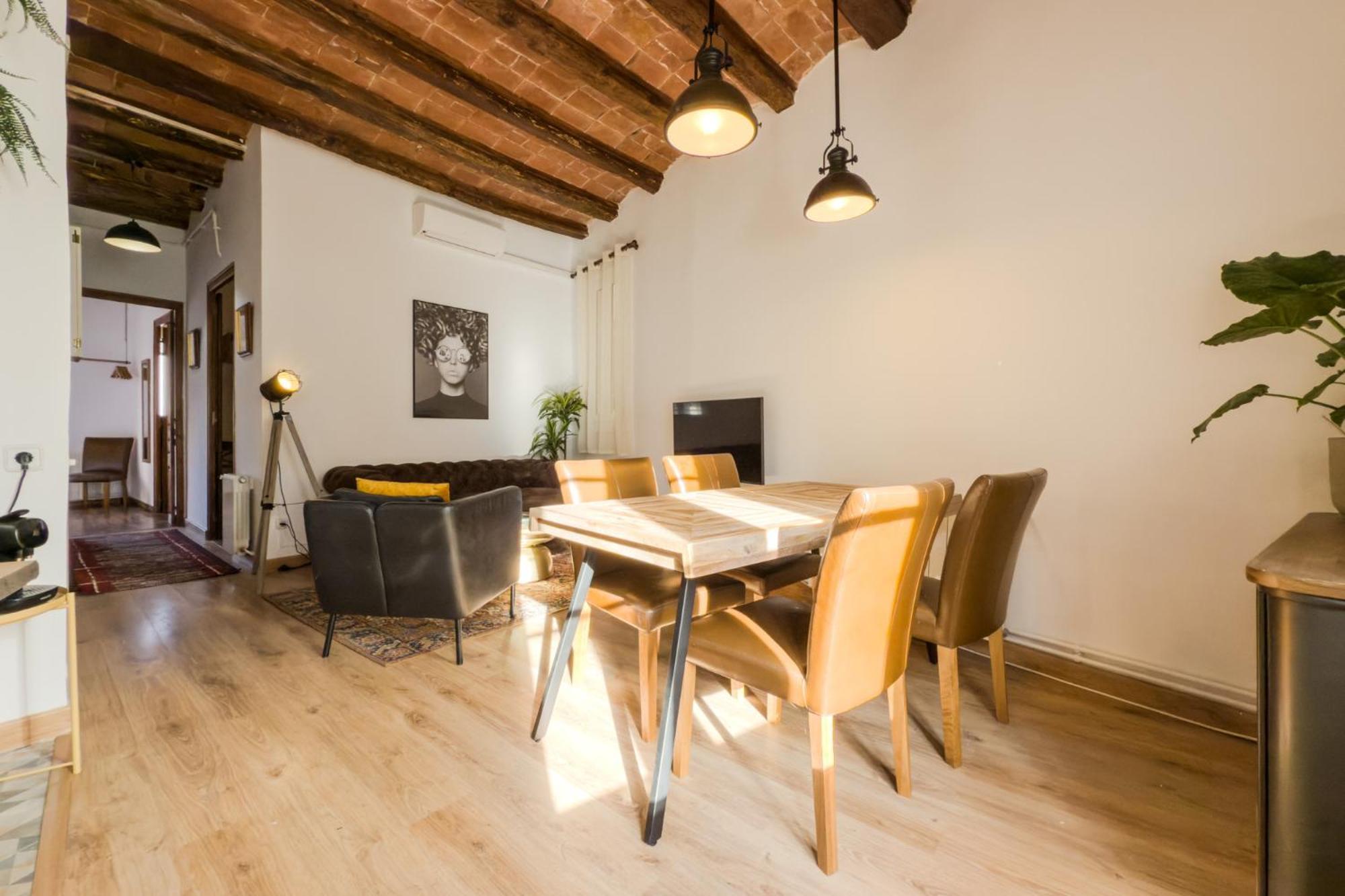 Magalhaes - Trad Flat In Poble Sec, Near Ramblas برشلونة المظهر الخارجي الصورة
