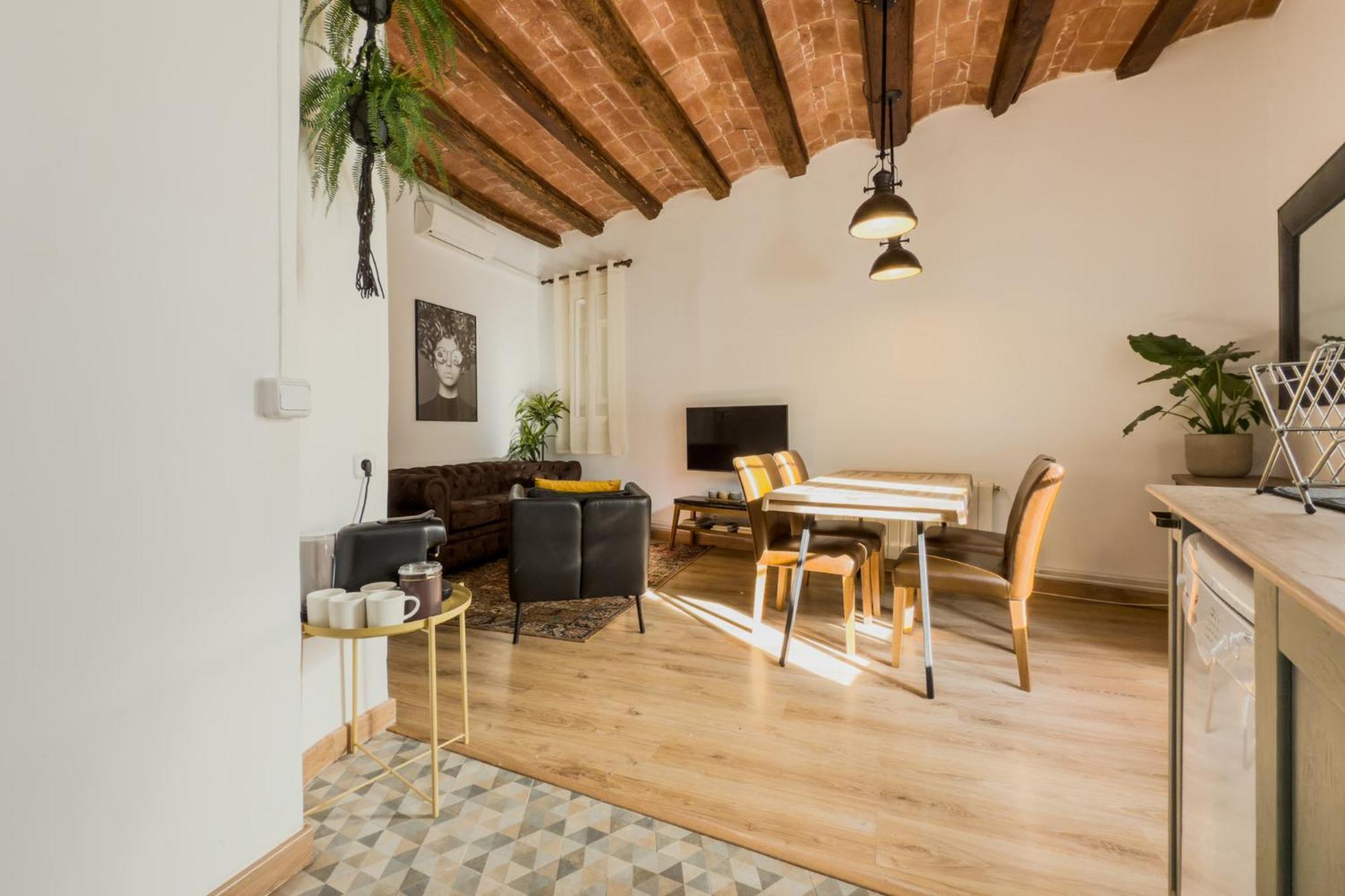 Magalhaes - Trad Flat In Poble Sec, Near Ramblas برشلونة المظهر الخارجي الصورة