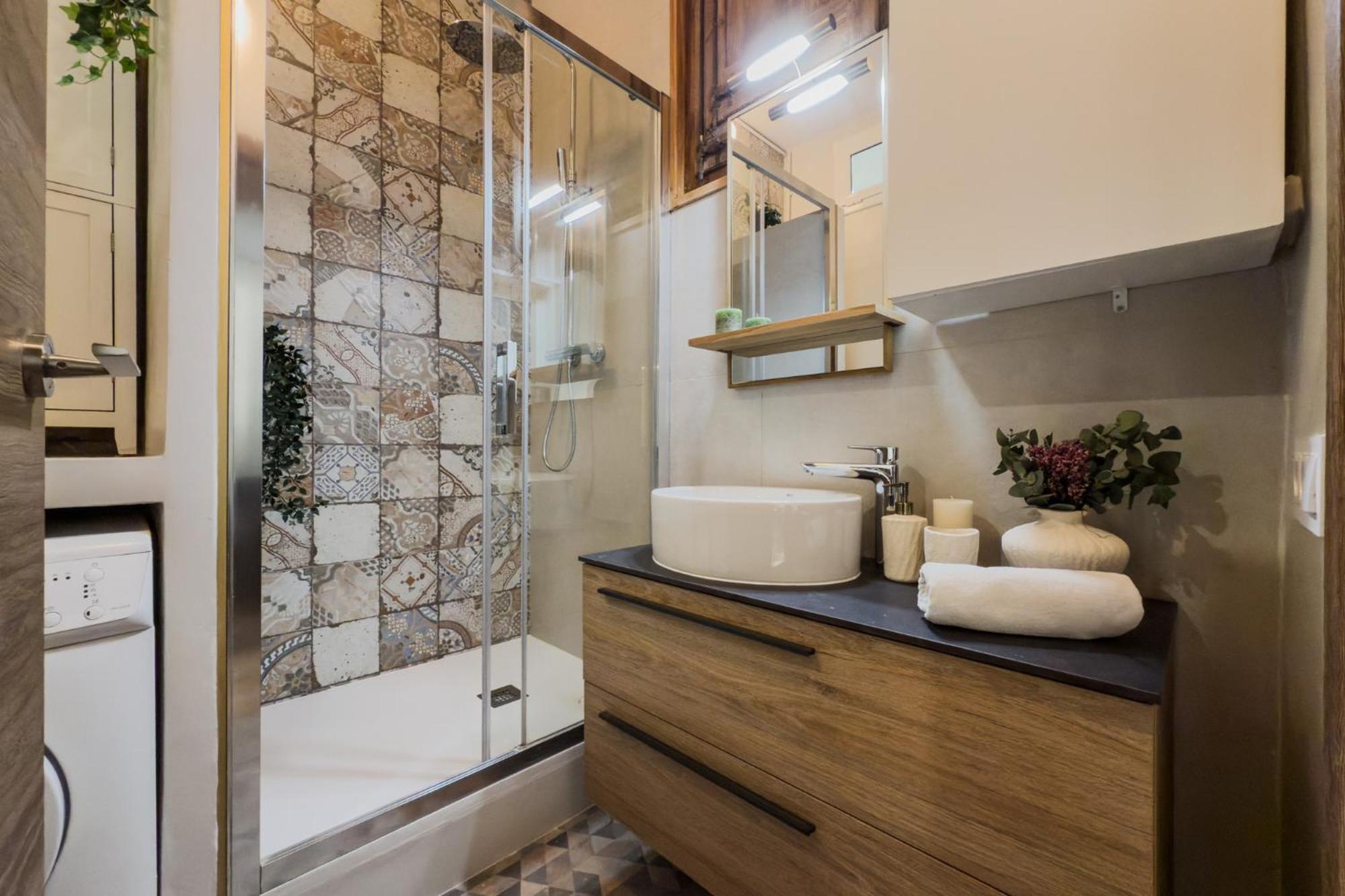 Magalhaes - Trad Flat In Poble Sec, Near Ramblas برشلونة المظهر الخارجي الصورة