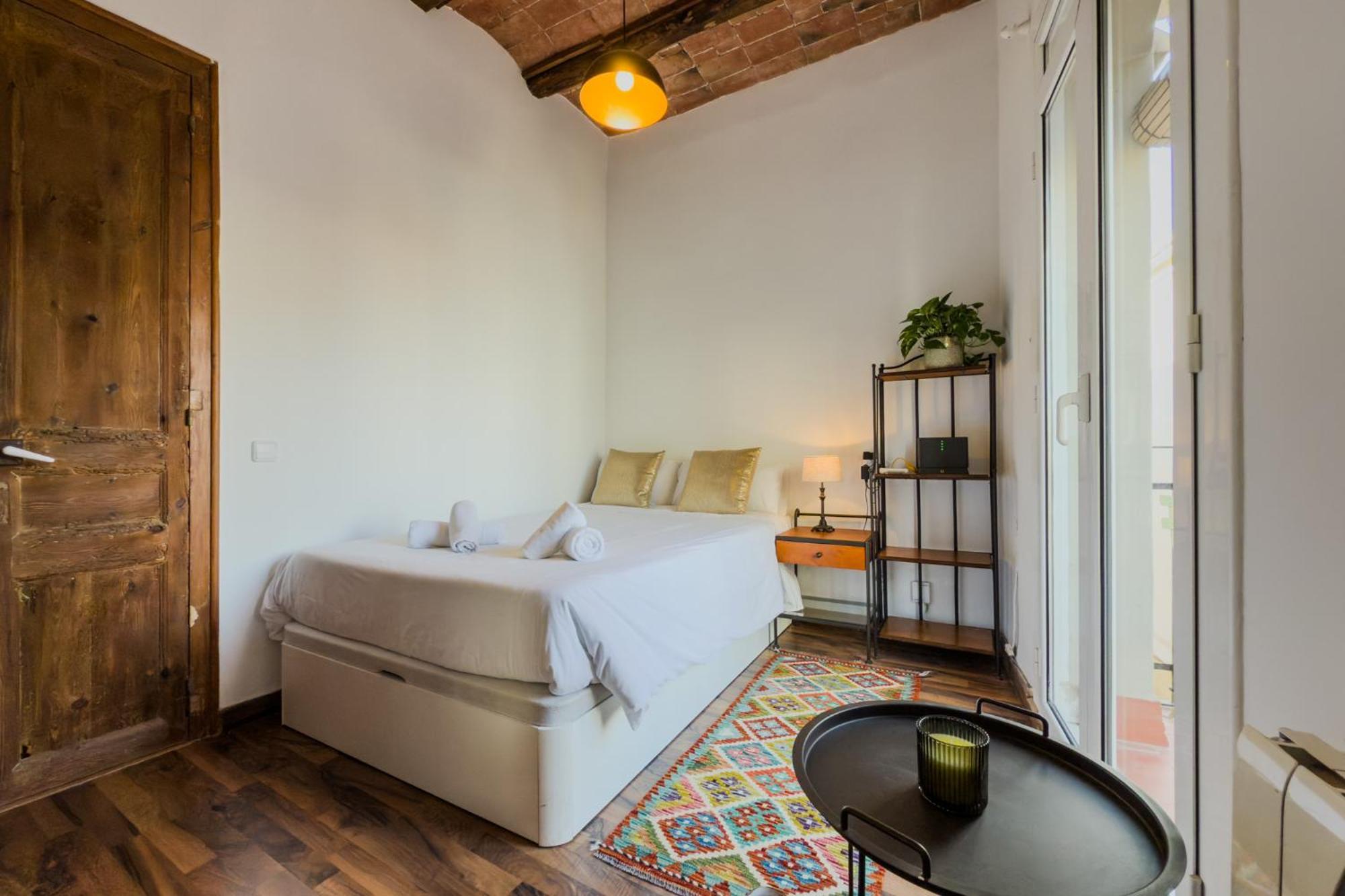 Magalhaes - Trad Flat In Poble Sec, Near Ramblas برشلونة المظهر الخارجي الصورة