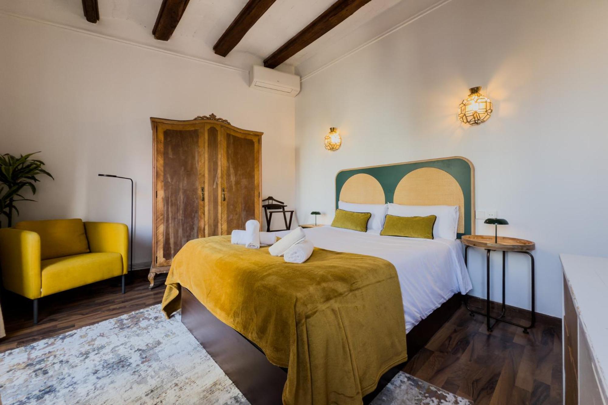 Magalhaes - Trad Flat In Poble Sec, Near Ramblas برشلونة المظهر الخارجي الصورة